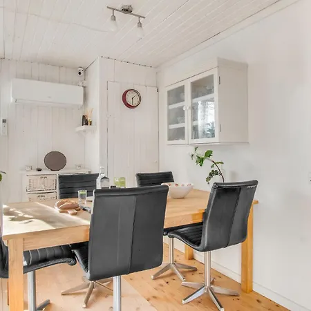 Amazing In Sjaellands Odde With Kitchen Holiday home